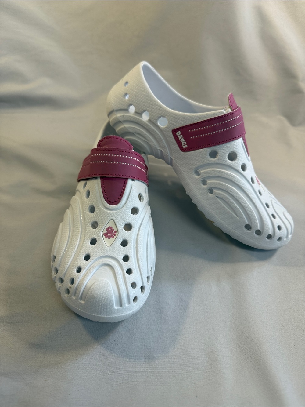 Dawgs White Clog Sandals with Raspberry Strap